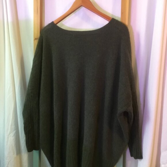 Cashmere Sweater - Green 2X Soft by Naadam - Picture 2 of 3